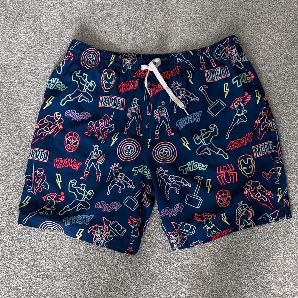 RARE! Chubbies Marvel Men's Navy Graphic Swim Trunks